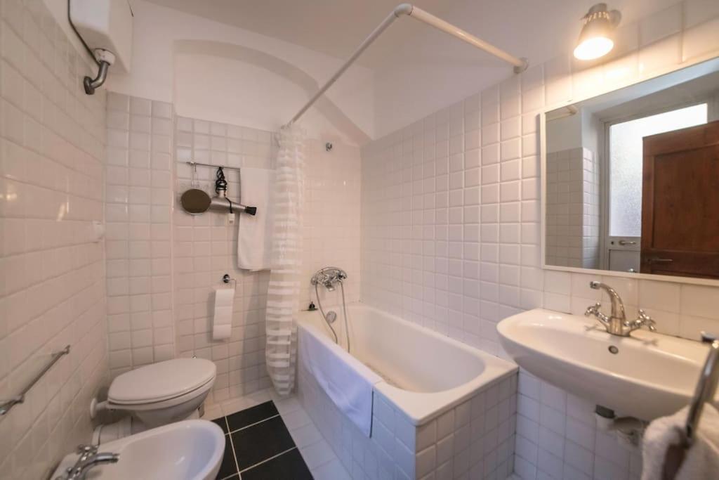Apartamento Mare Blu E Gaslini Génova Exterior foto